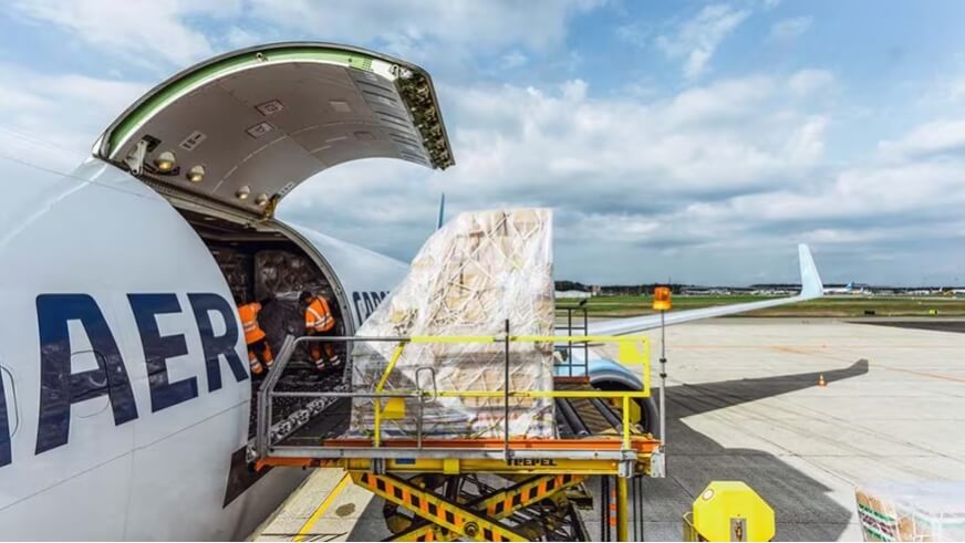 Air cargo chargeable weight calculation explained